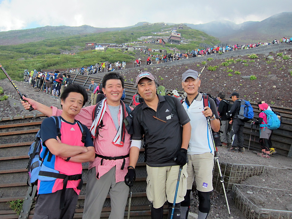 東京問屋連盟 - 文教委員会 - 富士登山2013